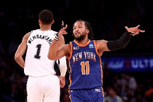 帕金斯：布伦森夺冠压力更大&尼克斯超50年无冠 文班后面机会还多